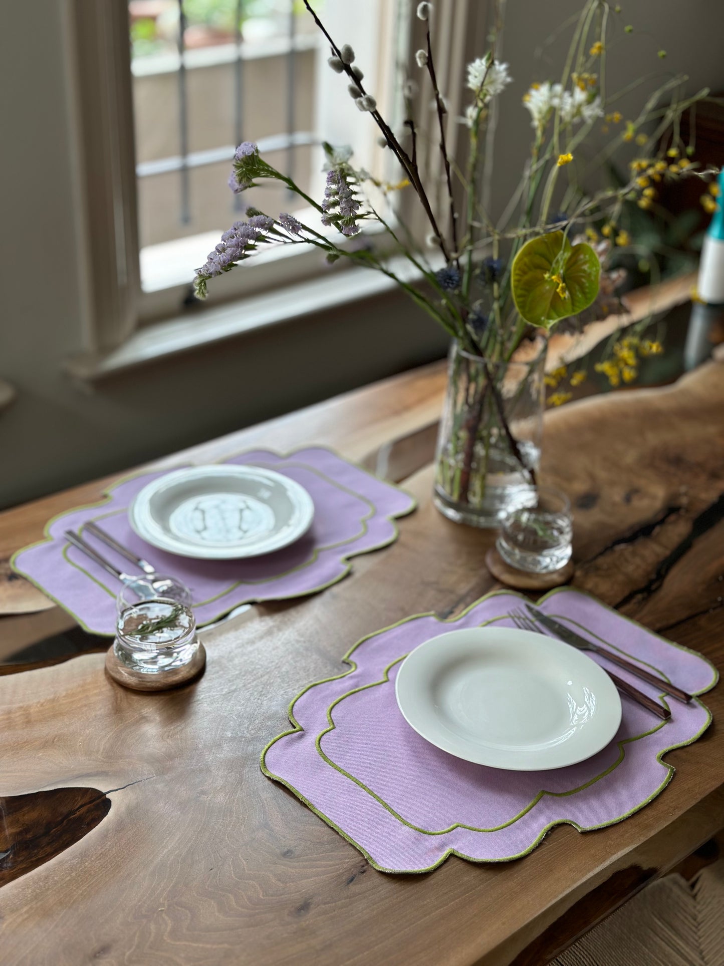 Cora Purple Embroideried Placemats Set of 2