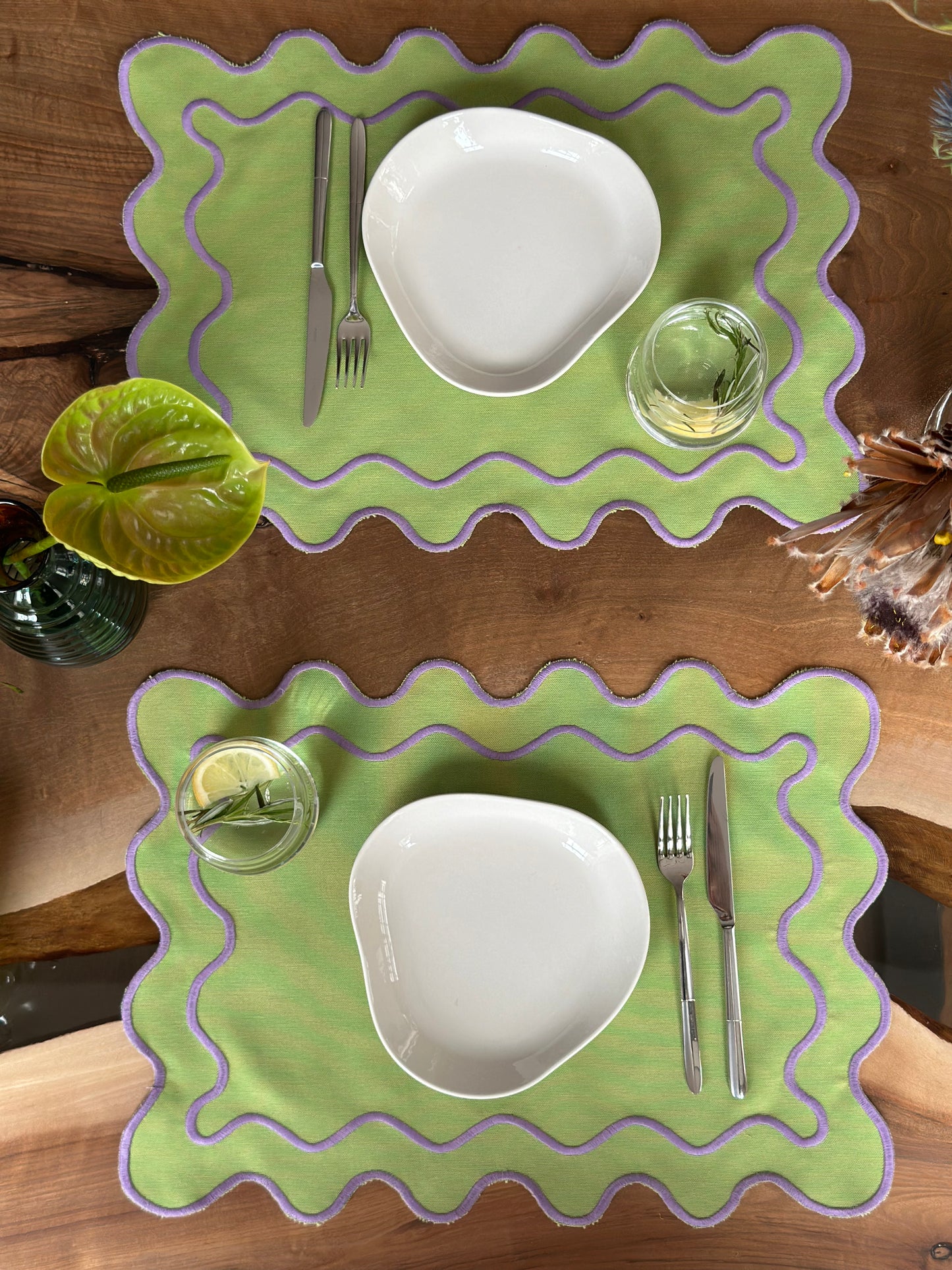 Feliz Green Placemats set of 2