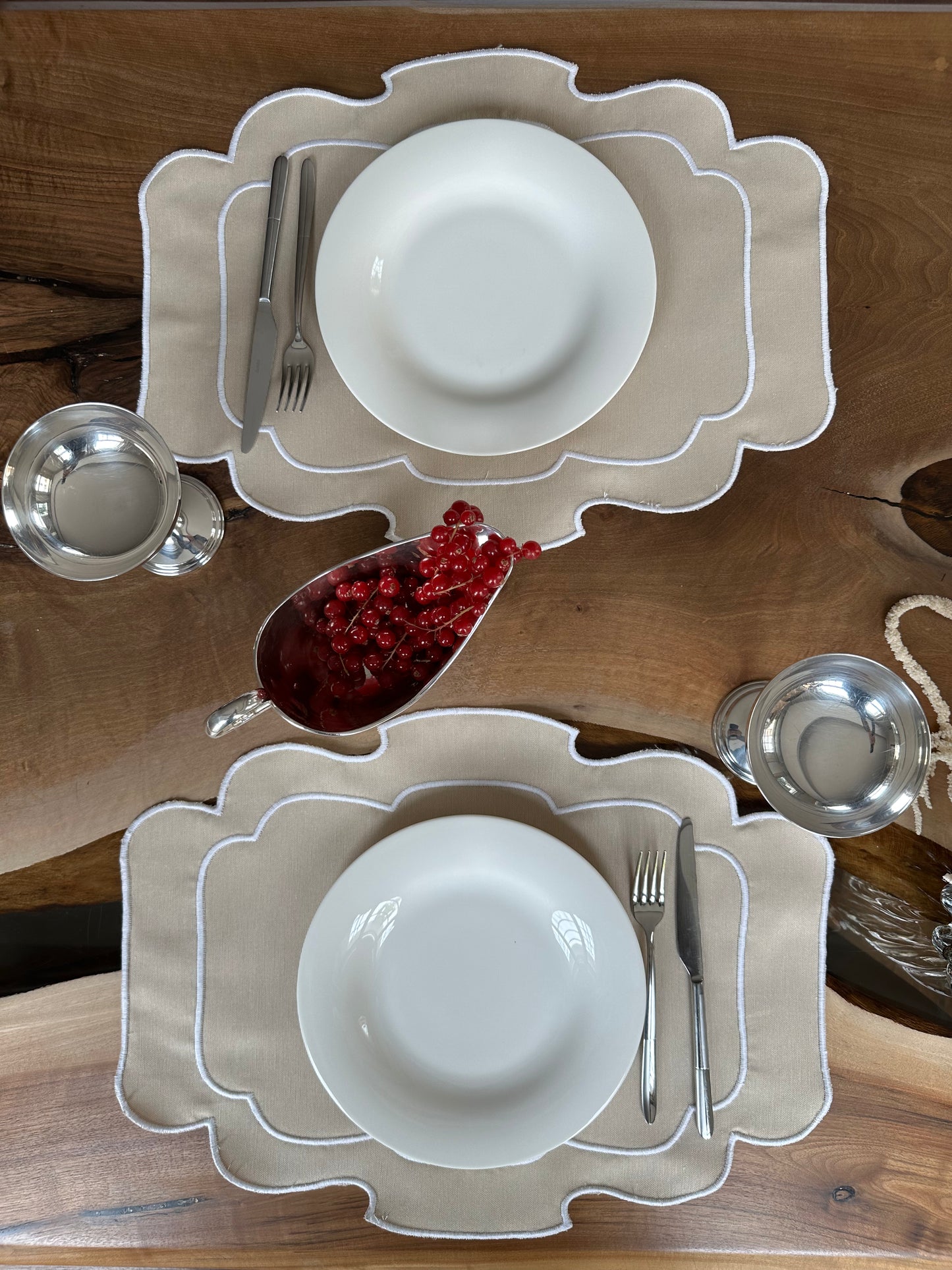 Cora Embroideried Placemat Set of 2