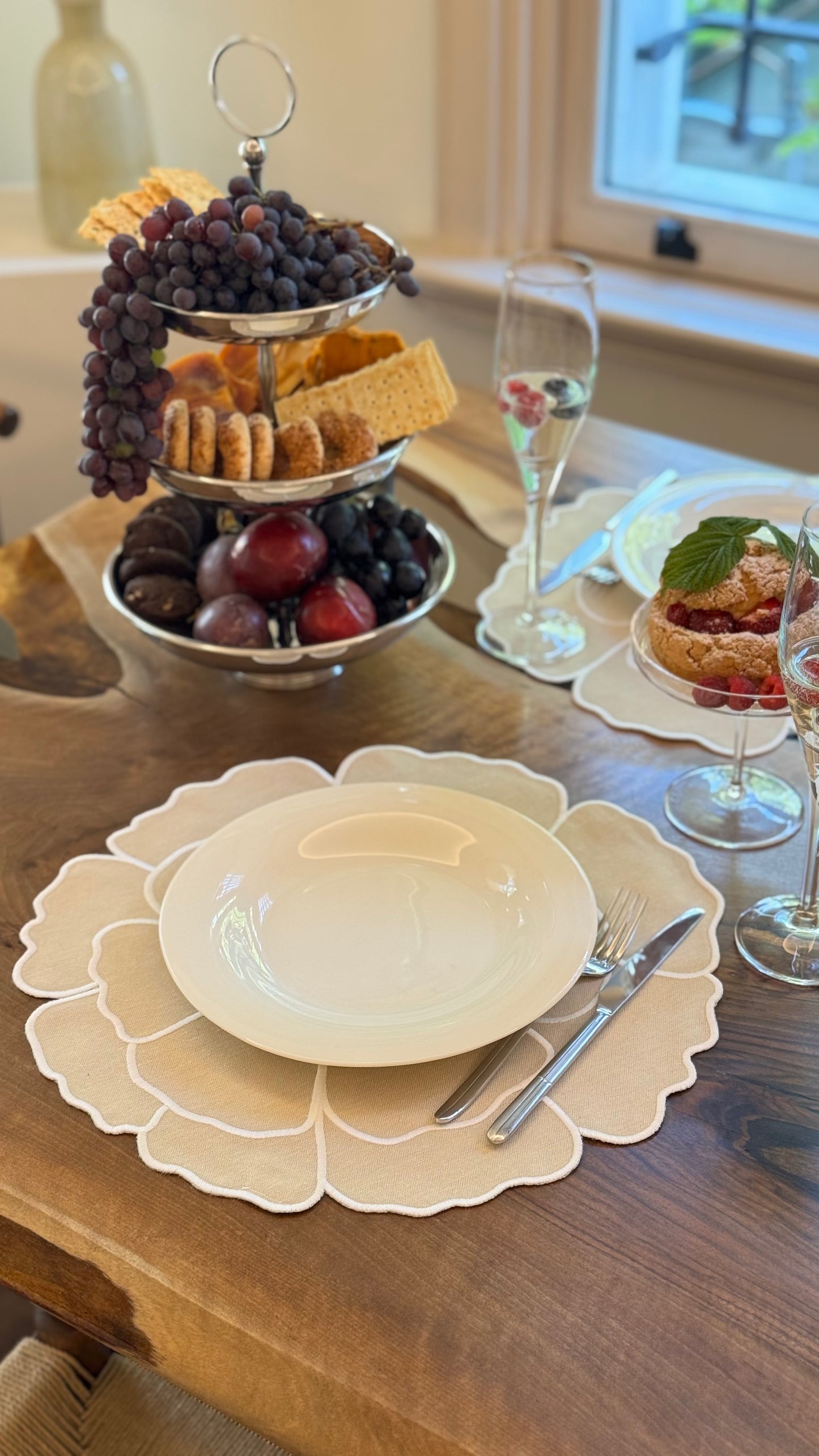 Bloom Embroideried Placemat Set of 2 / Bloom Nakışlı Amerikan Servisi İkili Set