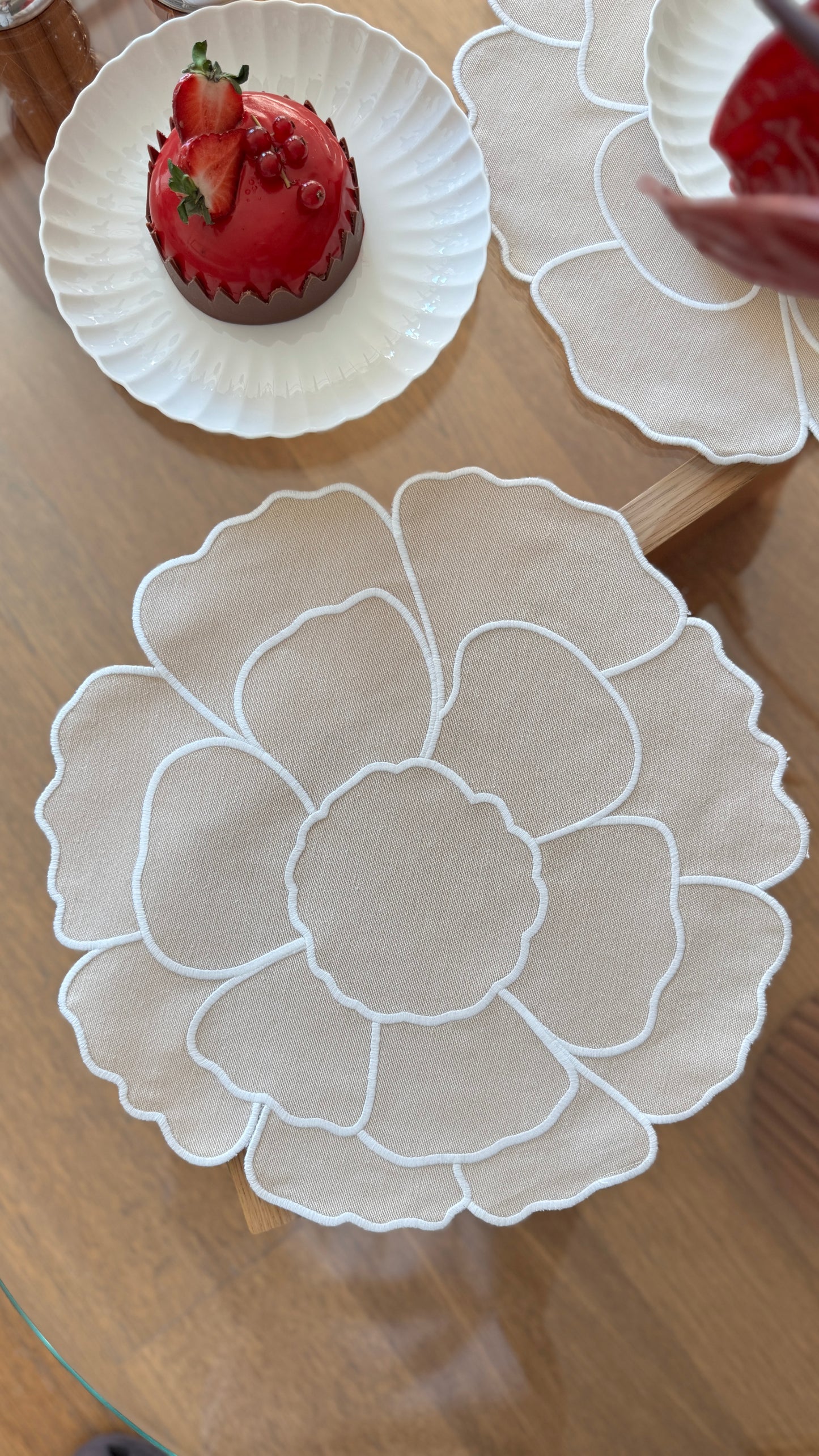 Bloom Embroideried Placemat Set of 2 / Bloom Nakışlı Amerikan Servisi İkili Set