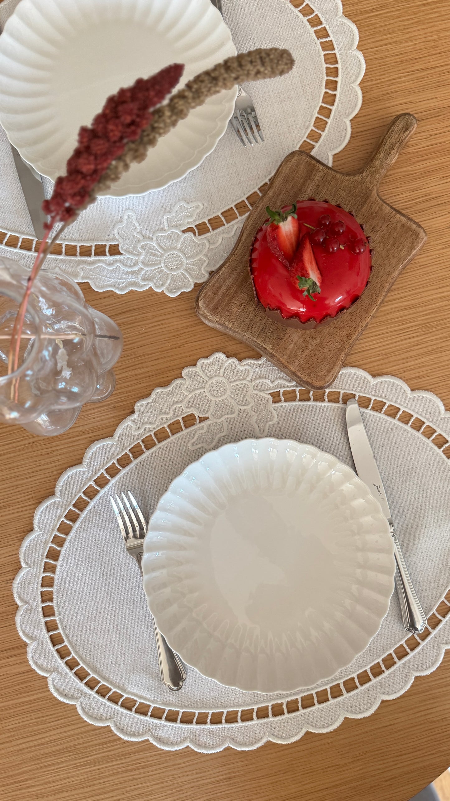 Flora Embroideried Placemat Set of 2 / Flora Nakışlı Amerikan Servisi İkili Set